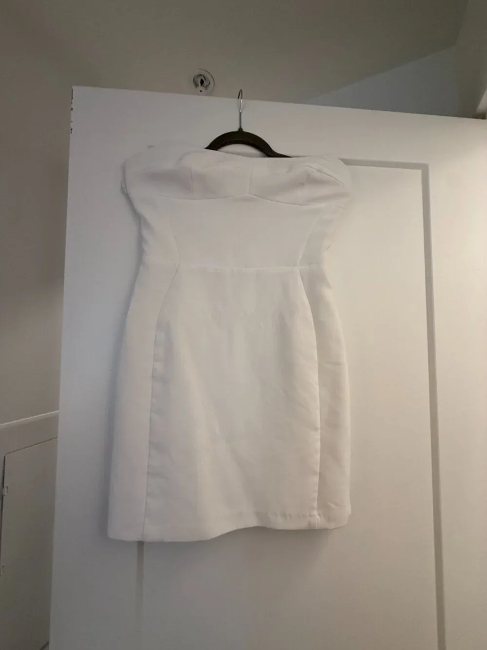 White Amanda Uprichard Dress - Picture 3 of 3